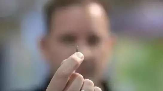 太阳眼镜支付、虎口植入员工证？歪果仁会玩系列