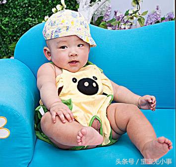 给娃穿开裆吗,宝宝穿开裆裤的好处和坏处
