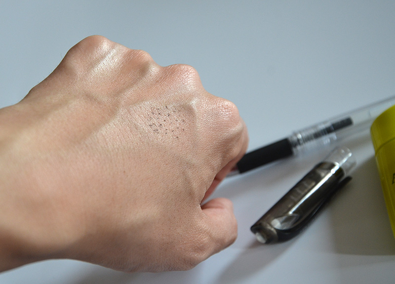 17年的好防晒：两款安耐晒BB霜真人试色