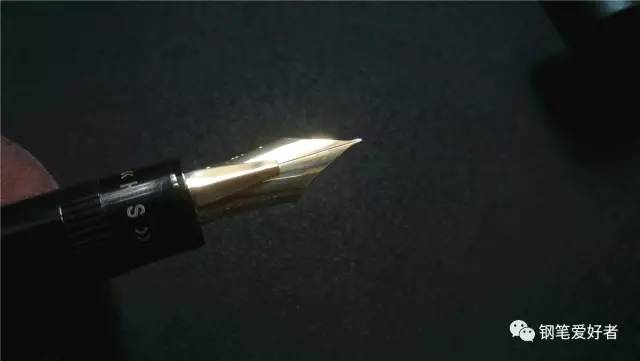 百乐钢笔笔尖m和f的区别,百乐14k钢笔买f尖还是mf尖