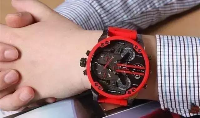 本命年的朋友们这一年过得怎样,本命年的朋友们这一年过的怎么样