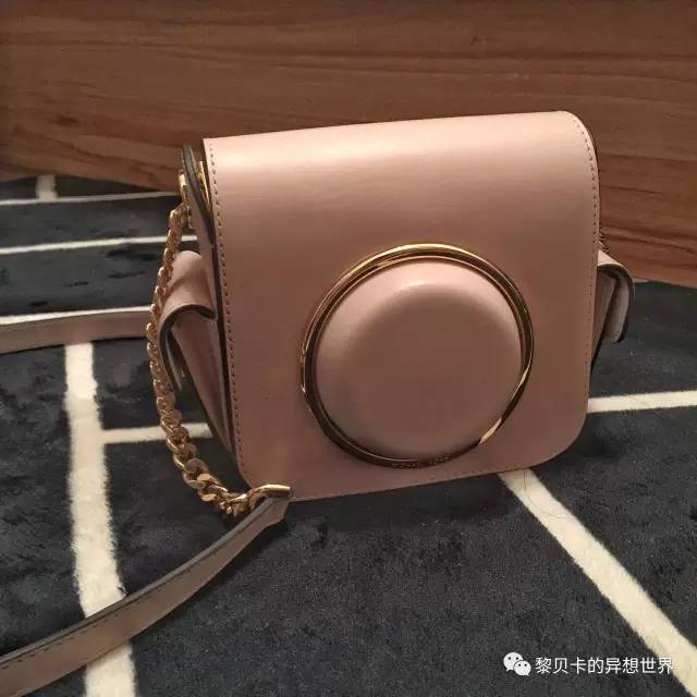 不想出门一出门就烦,不想出去但一出去就很嗨