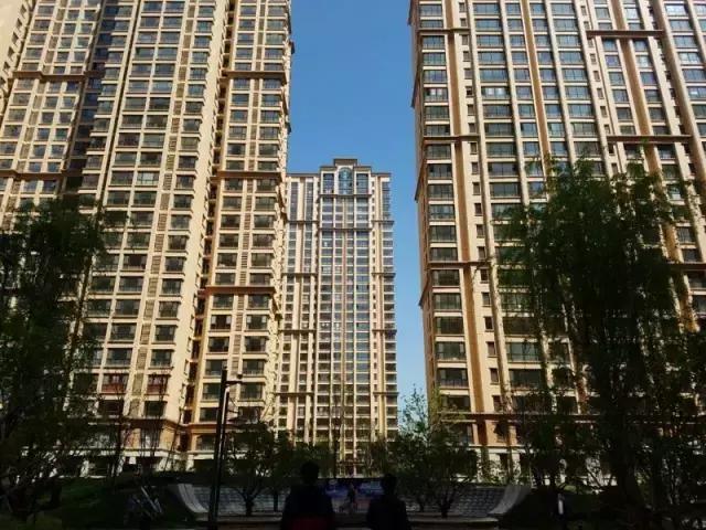 看楼王的风采,星河盛世三百多平开工大吉