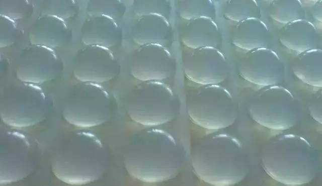 起胶起莹的翡翠视频,翡翠的起胶什么意思