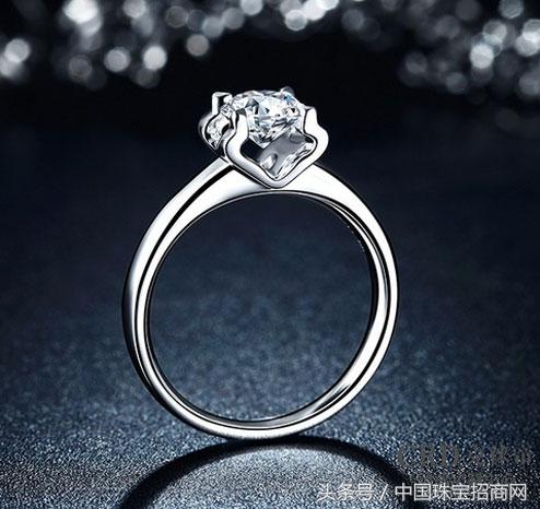 半壁江山款式钻石戒指,今年最流行的钻石戒指