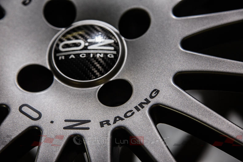 OZSUPERTURISMOGT款轮毂,ozsuperturismoevo轮毂怎么样