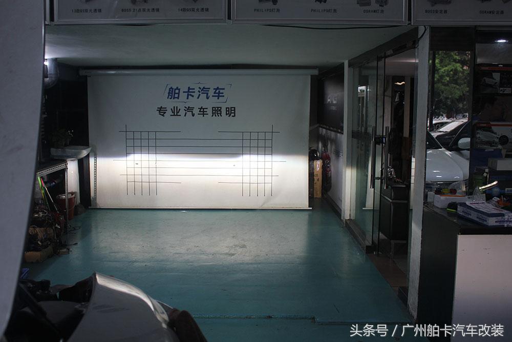 吉普自由光大灯改装,jeep自由光改装海拉5透镜