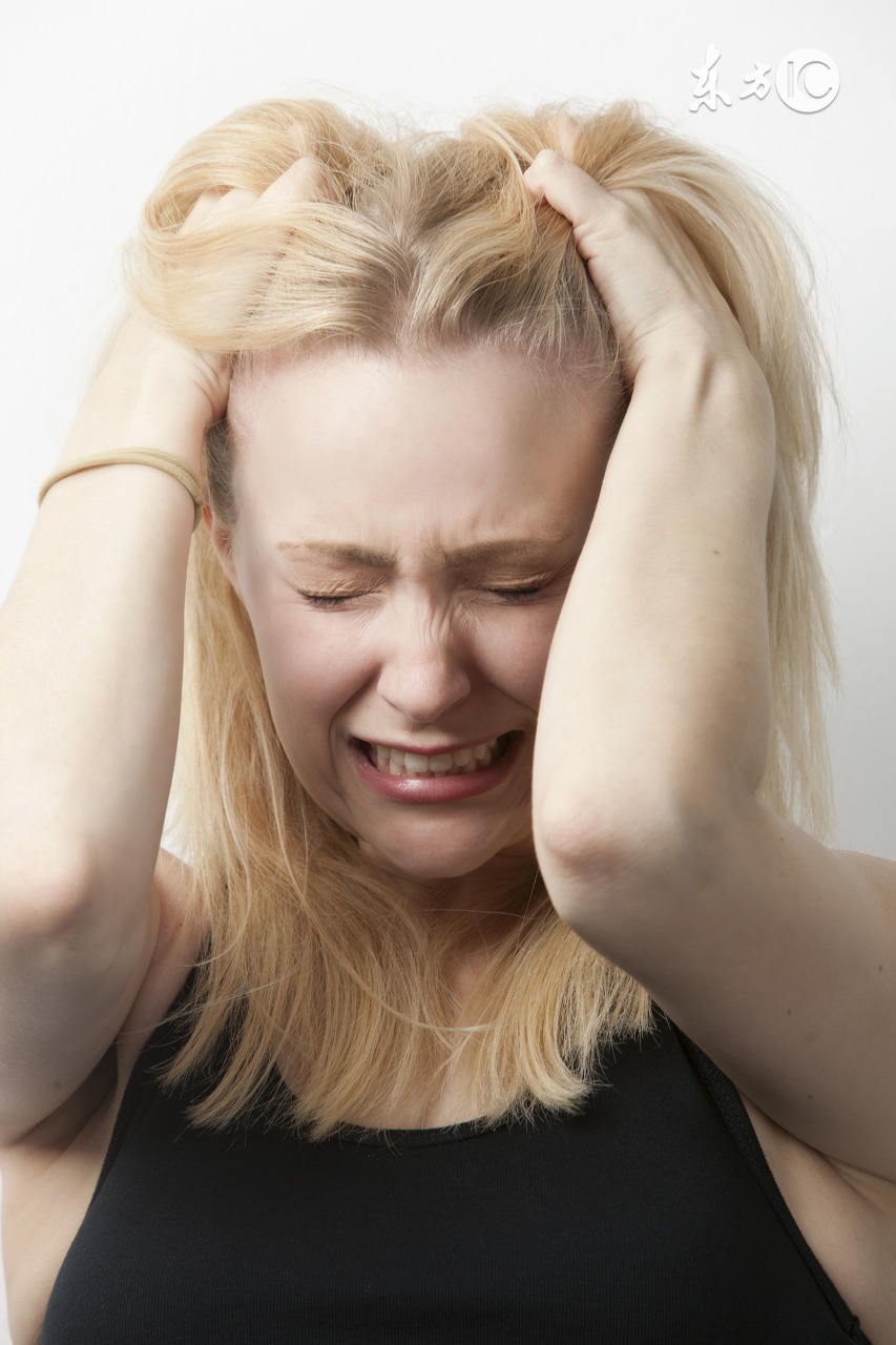 头皮干燥起油怎么处理,头皮干燥起皮屑用什么好