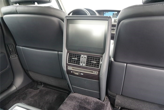 238万的雷克萨斯LS600，能和宝马奔驰对抗的日系车！