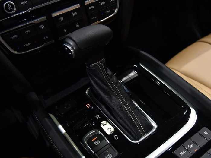 广汽传祺gs7新款19款,中大型suv广汽传祺