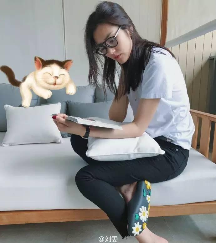 有款很贵却很丑的拖鞋,一双几十块的拖鞋值得买吗