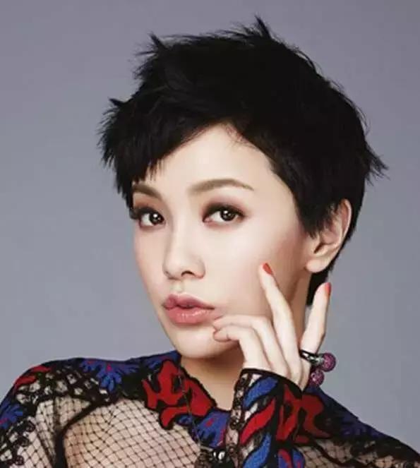 一济南姑娘，自从换了这个发型，前男友就约她吃饭了！