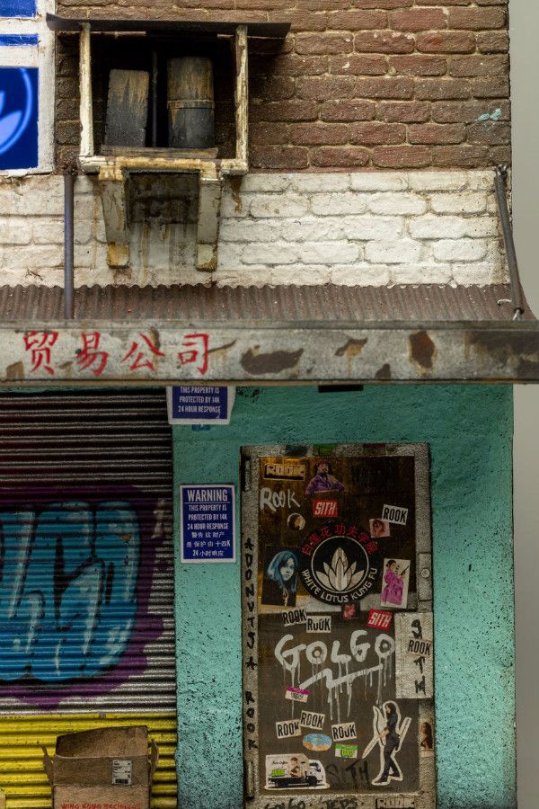 逛这座城市你可能需要一个放大镜