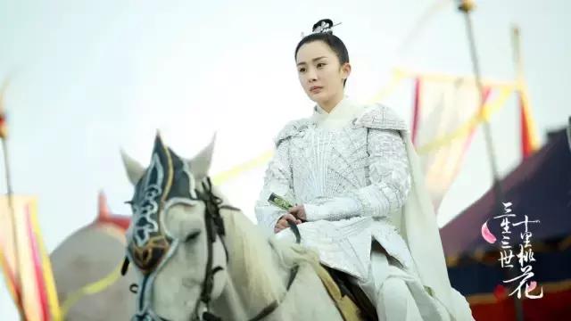 杨幂发际线太高了怎么办,杨幂发际线怎么补救