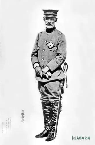 日本心,西洋形?趣谈那些“日洋结合”的日军*刀军**