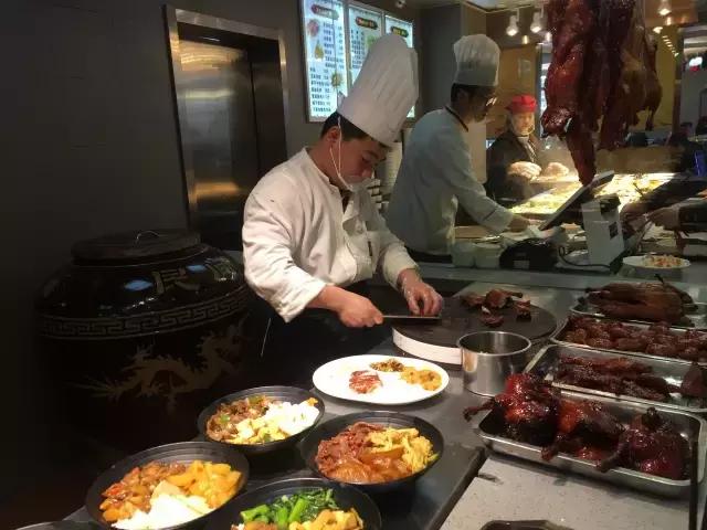一天吃五顿都不要钱,“别人家的食堂”开挂了!贵司,还招人吗?