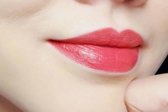 适合春天的6支唇膏试色,超好看的唇膏推荐