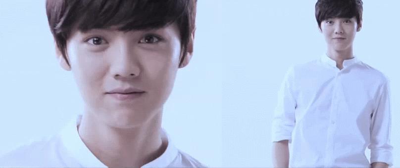 黄景瑜开年封面视频,黄景瑜红秀杂志封面