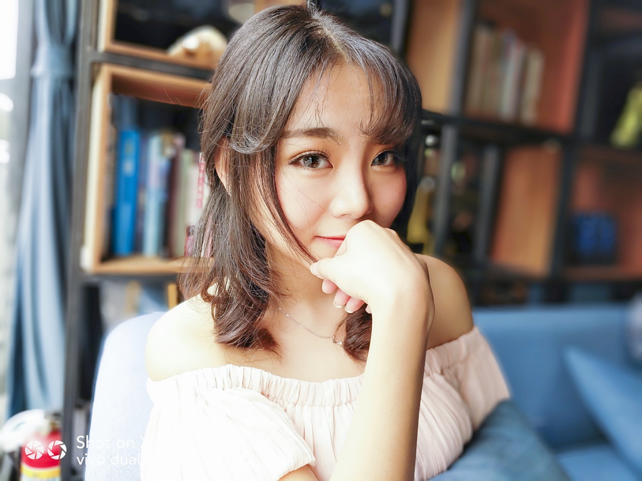 手机拍照特别模糊怎么办oppo,为什么vivoy30拍照对焦总是模糊