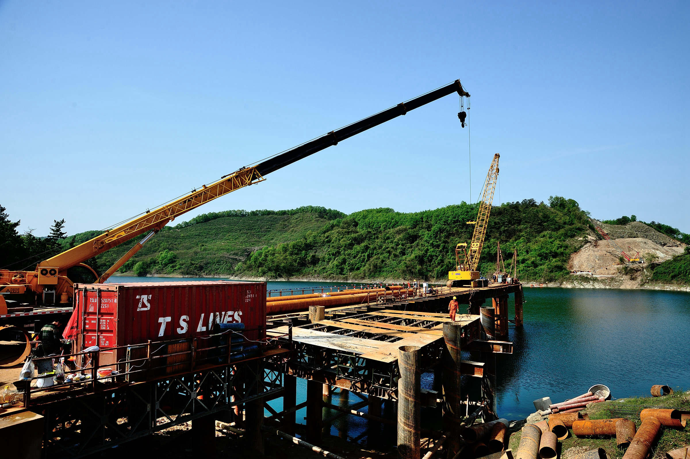 交通项目建设高质量发展,交通建设助推地方经济发展