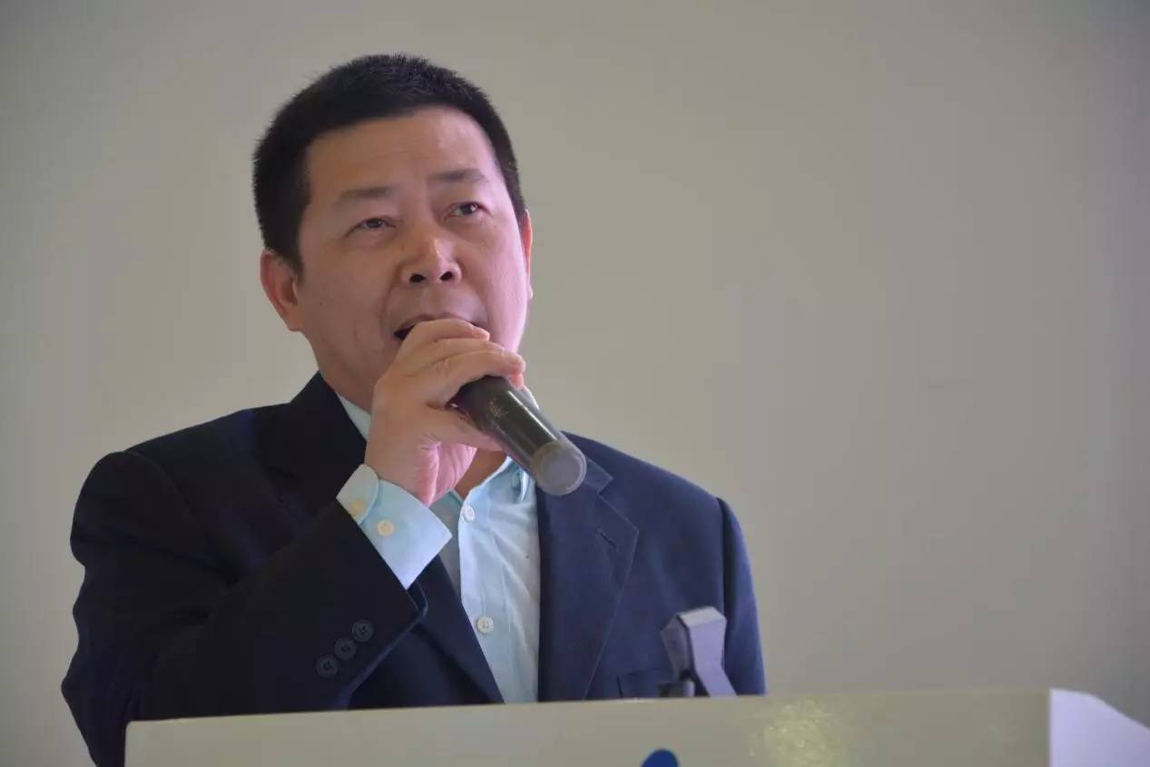 东风井关翼农ENC888全喂入收割机耀目上市