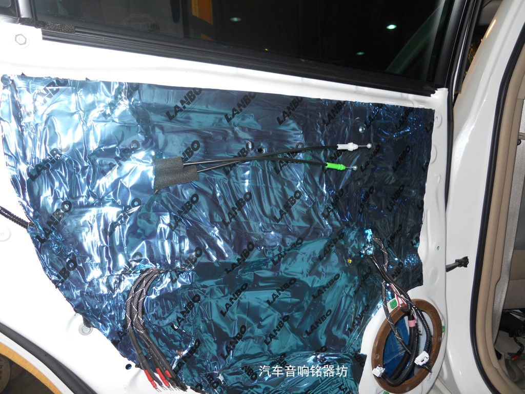 茂名丰田锐志改音响,湛江丰田锐志改装音响价格