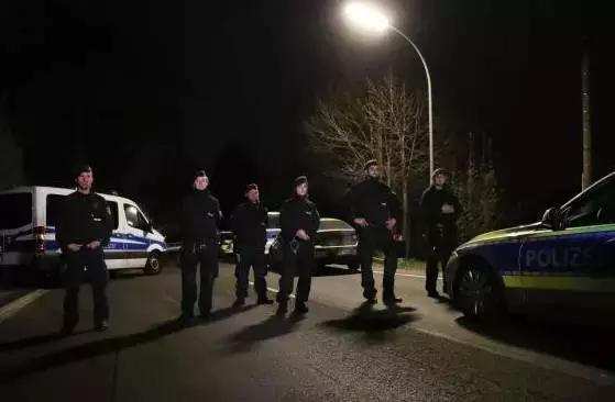 多特蒙德73年惨案,德国警方调查案件视频片段