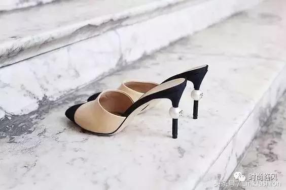 一双鞋,火过大牌包