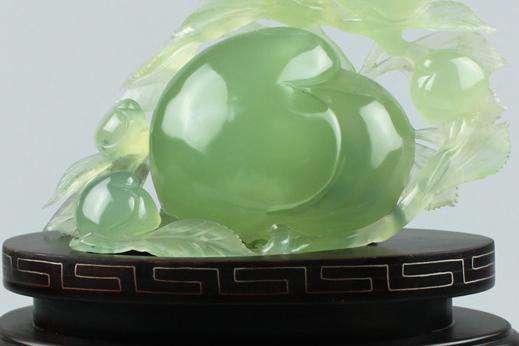 有些人为了这些与翡翠相似的玉石而倾家荡产！