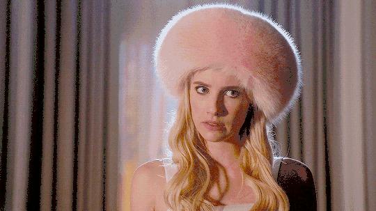 有款很贵却很丑的拖鞋,一双几十块的拖鞋值得买吗