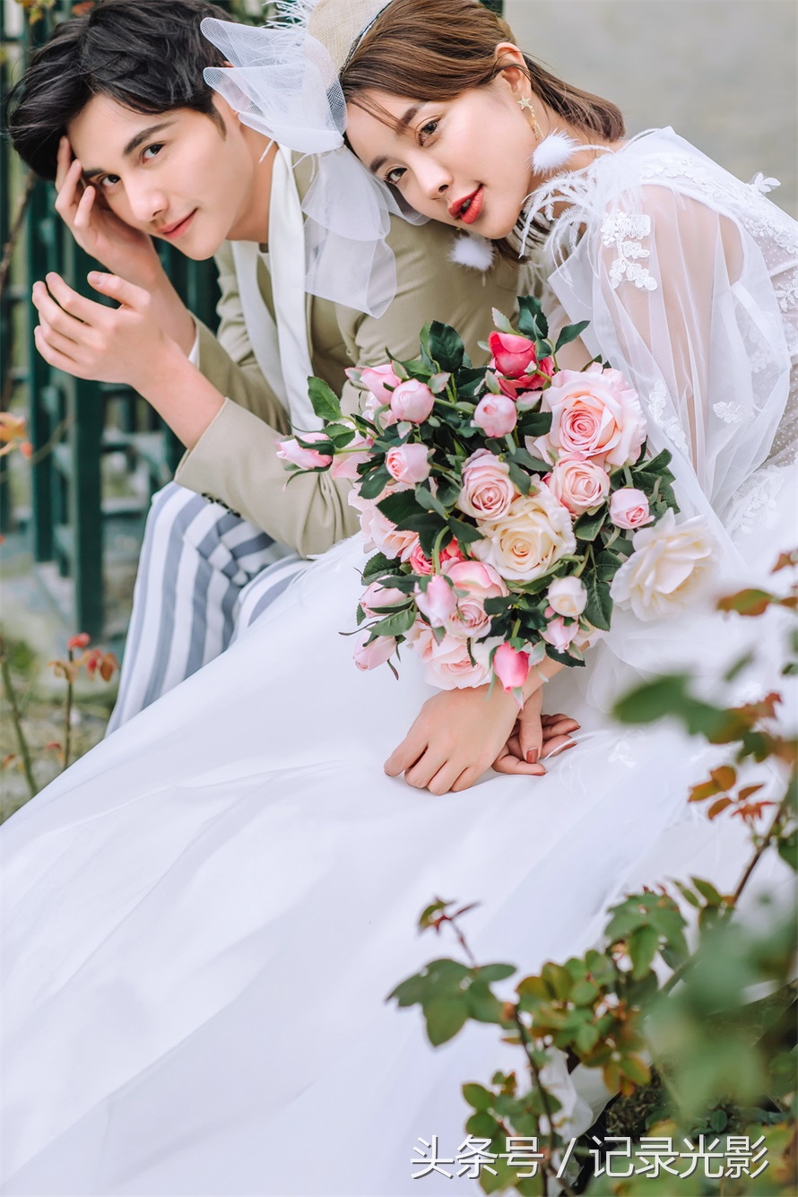 海景婚纱照新品发布,2017婚纱照流行趋势