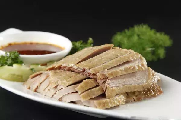 4月重庆飞哪里的机票便宜,五一重庆飞哪个海边的机票便宜