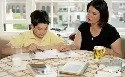 检查孩子作业都是错的,检查孩子的作业错了怎么办