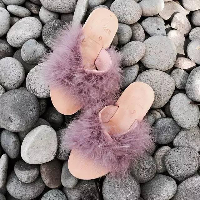 有款很贵却很丑的拖鞋,一双几十块的拖鞋值得买吗