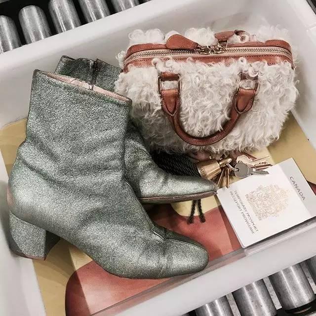 有款很贵却很丑的拖鞋,一双几十块的拖鞋值得买吗