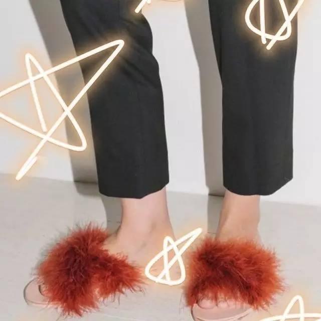 有款很贵却很丑的拖鞋,一双几十块的拖鞋值得买吗