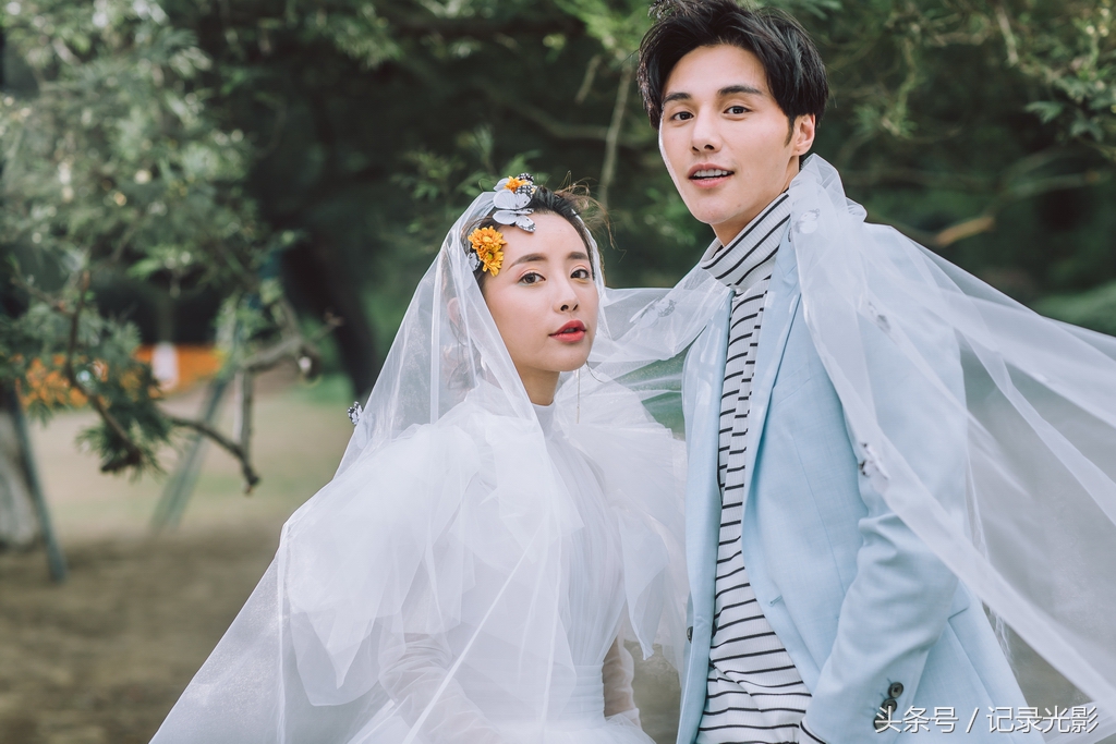 海景婚纱照新品发布,2017婚纱照流行趋势