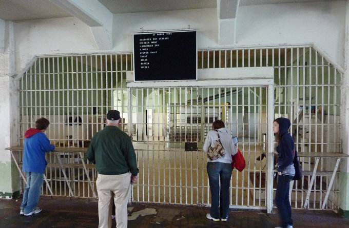 旧金山监狱恶魔岛,美国恶魔岛越狱事件