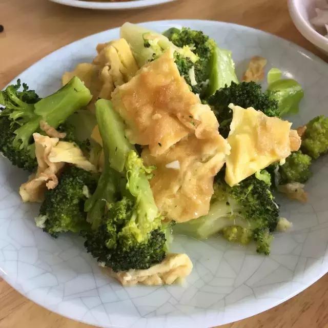 一天吃五顿都不要钱,“别人家的食堂”开挂了!贵司,还招人吗?