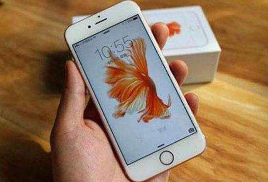 华强北的iphone6,一老外在华强北购买三星手机配件