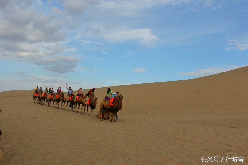 到敦煌去看月牙泉,敦煌沙洲夜市去莫高窟
