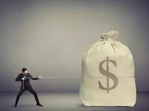 朋友向你借钱该借吗,给朋友借钱的注意事项