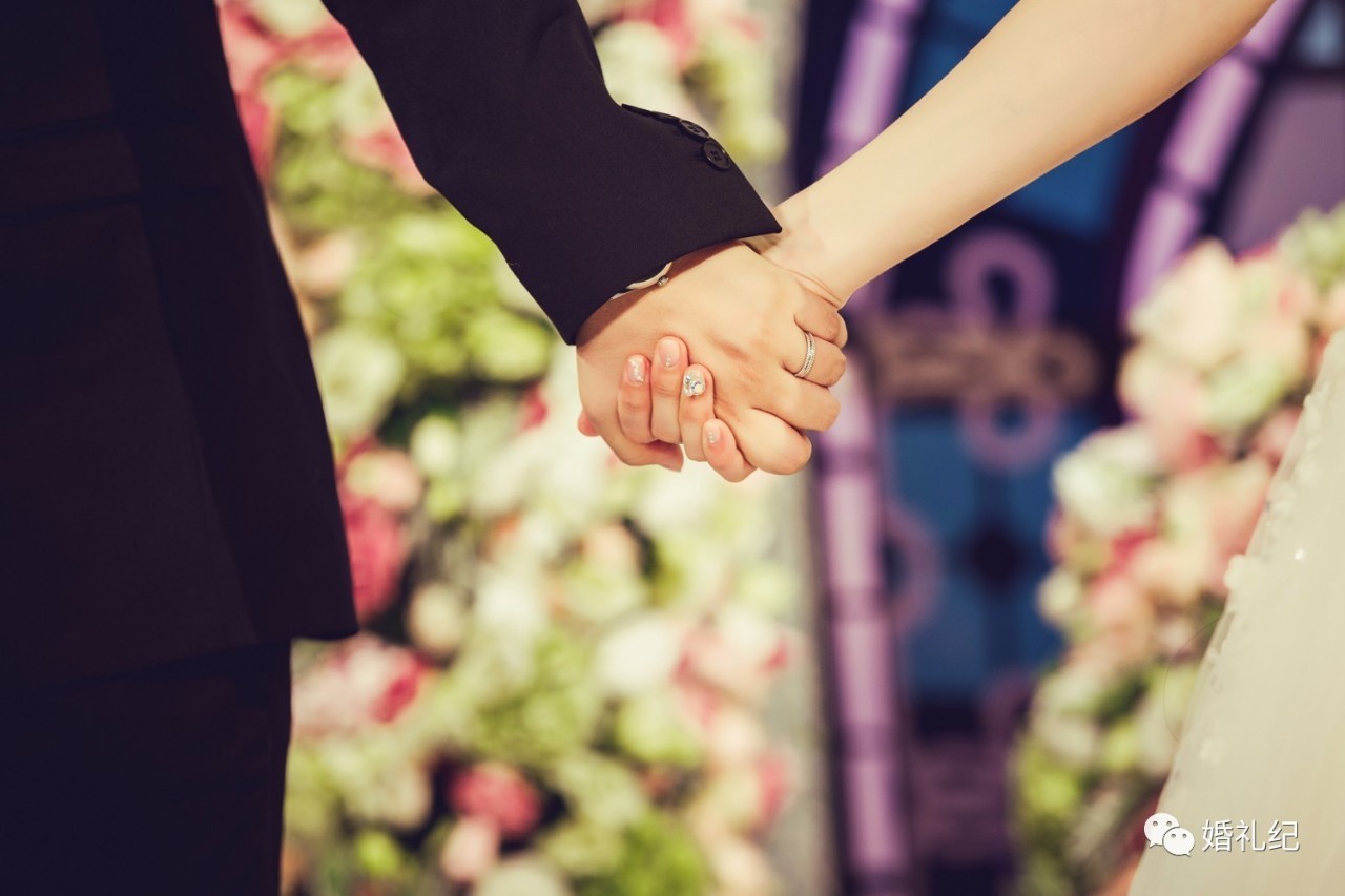 新娘美甲裸色系短甲,最近新娘美甲火爆款