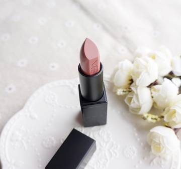 唇控颜色,唇控哪个颜色好看