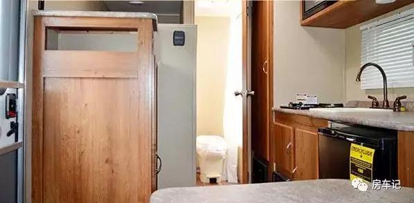 托展式b型房车,双轴进口豪华拖挂式房车