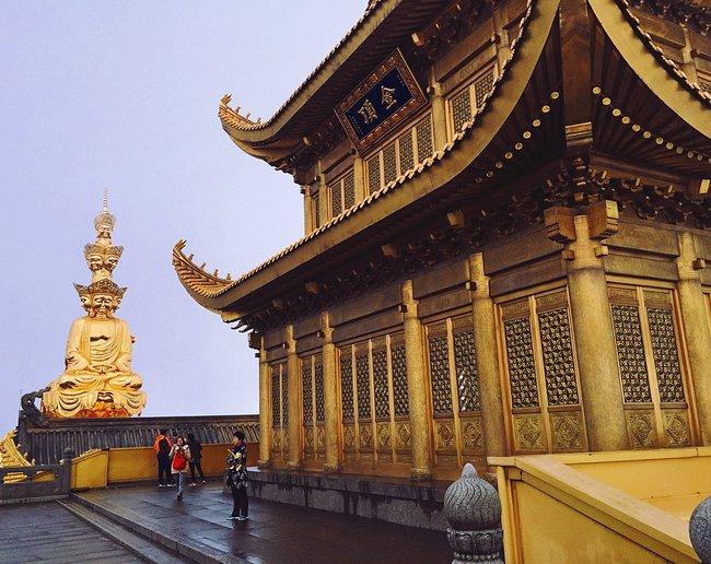 峨眉山一日观金顶日出吃住行攻略,峨眉山吃住行全攻略