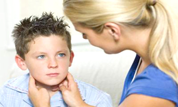 为什么腮腺炎快好了还是低热,儿童腮帮子肿伴有发热