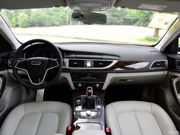 众泰Z700值得购买吗？今天就来说说这款车