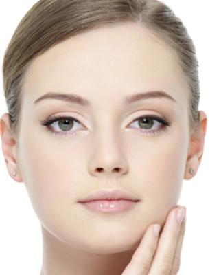 妆容得体仪态大方,妆容礼仪的注意事项