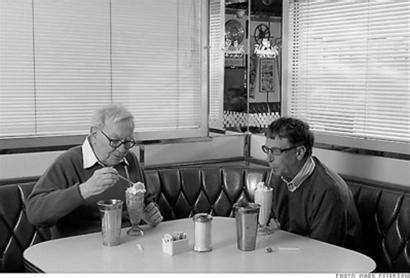 巴菲特对如何成功投资的建议,巴菲特投资三条铁律不要亏钱